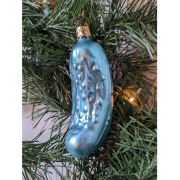 Large Pickle Retired Old World Christmas Inge Glas Ornament - Picture 1 of 4